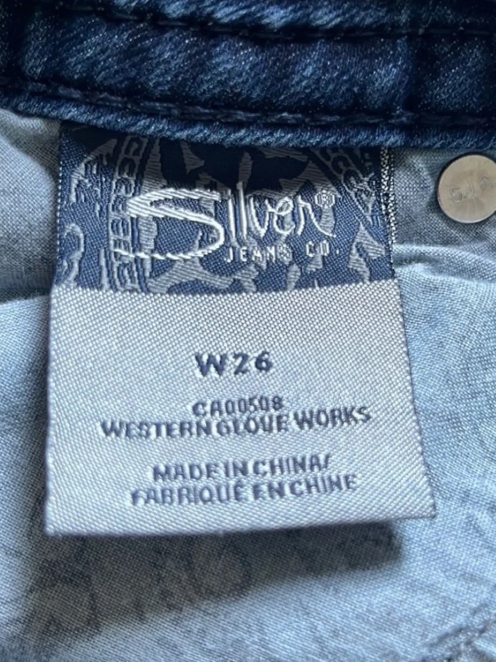 Silver Twisted Capri cropped distressed medium wash jeans size 26 - Picture 11 of 15